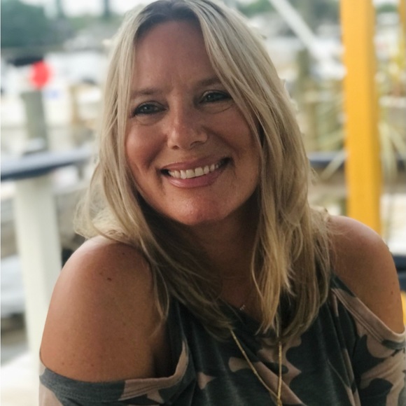 Meet your Posher, Susan - Picture 1 of 1